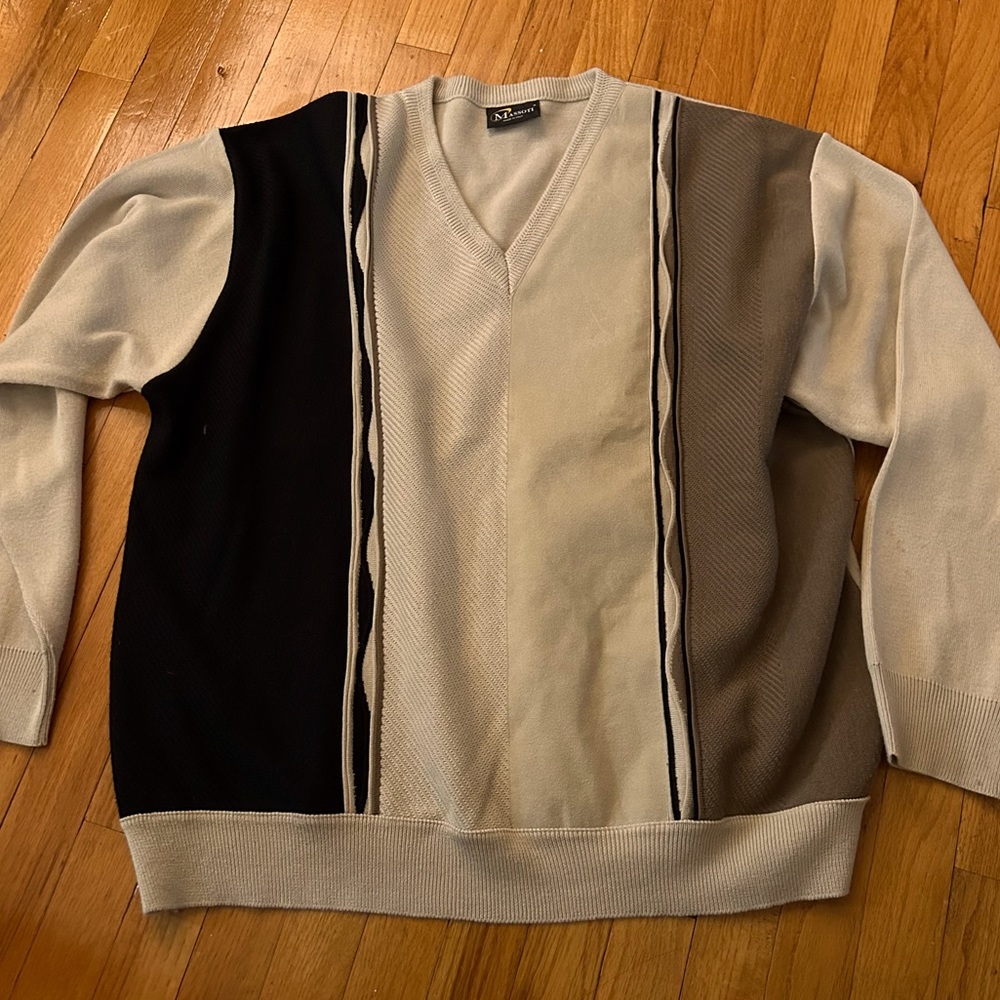 Massoti Italian Wool/Acrylic Black Beige xxl vneck